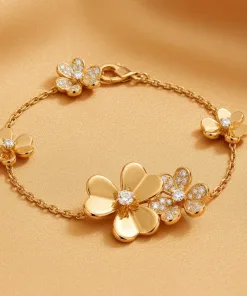 Gold-plated Flower Bracelet
